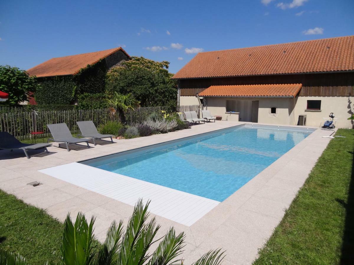 La Ferme De Rouffignac Hotel Blanzac  Buitenkant foto